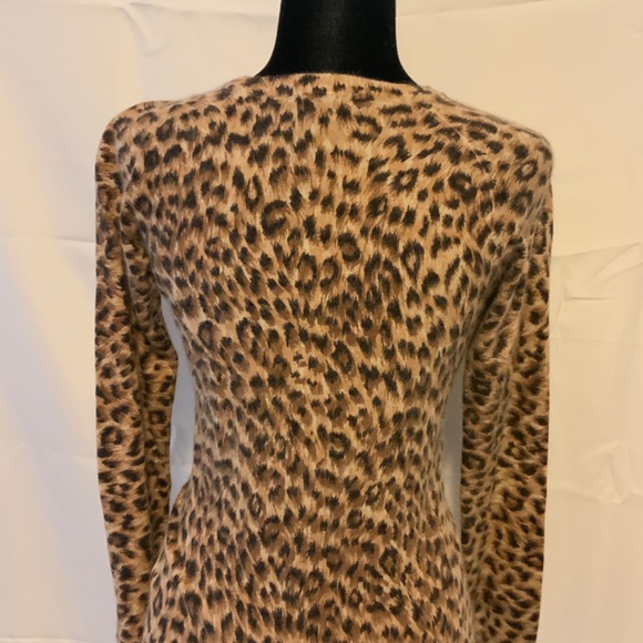 Gorgeous leopard print cardigan - Picture 2 of 4